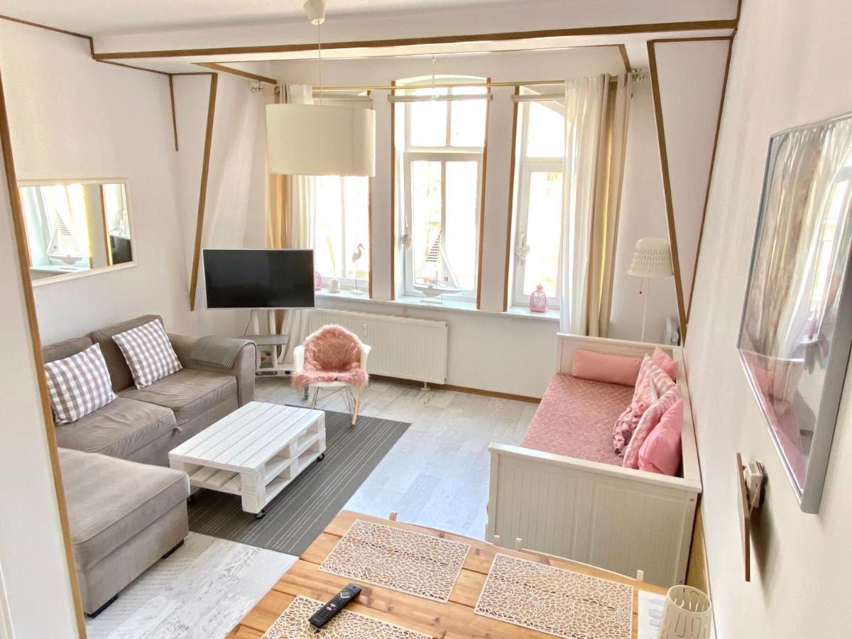 Apartamenty Kocham Morze 슈비노우이스쳬 외부 사진